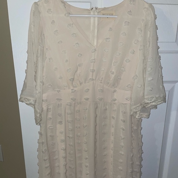 Bella Ella Boutique Midi Dress - Picture 2 of 2